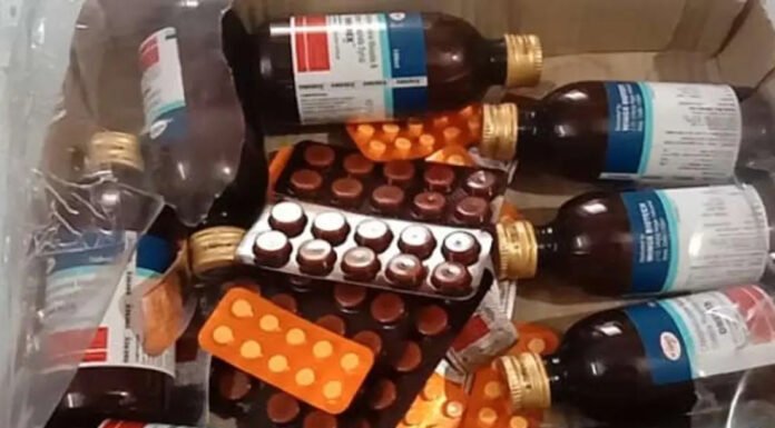 दवा कंपनी के प्रचार कर्मियों और दुकानदारों में विवाद