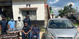 नशीली दवा की कार से तस्करी में दो भारतीय नागरिक अरेस्ट