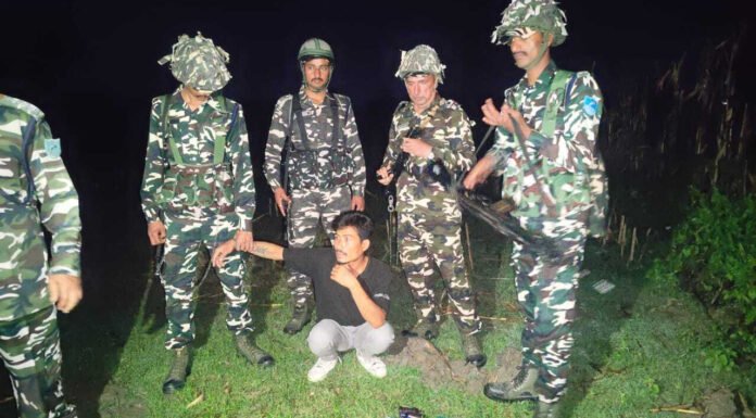 नशीली दवाओं के साथ सीमा पर एक तस्कर अरेस्ट