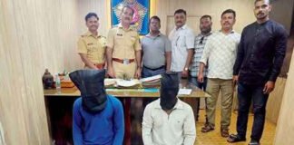 कोडीन आधारित कफ सिरप बेचने के फिराक में दो अरेस्ट