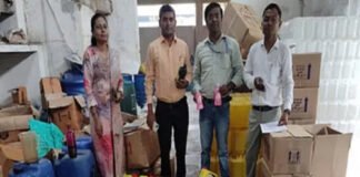 अवैध नशीली दवा और शैंपू की खेप जब्त की