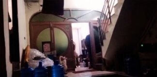 प्राइवेट हॉस्पिटल में नकली आयुर्वेदिक दवाओं की 20 पेटियां जब्त