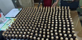 एक्सपायरी डेट के सिरप पर फर्जी रैपर लगा बेचने वाले 3 अरेस्ट