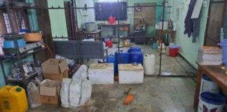 निजी स्कूल में ड्रग यूनिट का भंडाफोड़ कर 3 अरेस्ट किए