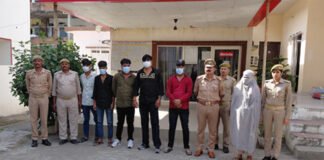 स्पा सेंटर में रेड के दौरान मिली सेक्सवर्धक दवाएं