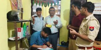 नशीली दवाओं की अवैध ब्रिकी मामले में दो डिस्ट्रीब्यूटर के लाइसेंस निरस्त