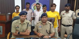 नशीले कैप्सूल की तस्करी में पांच तस्कर गिरफ्तार