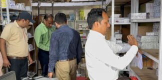 आयुष फर्मा और न्यू अपना फर्मा कंपनी पर छापेमारी