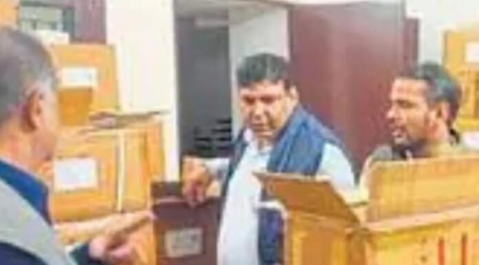 तीन दवा एजेंसी से 45 हजार का कफ सिरप जब्त