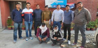 प्रतिबंधित कैप्सूल की तस्करी के आरोप में दो युवक गिरफ्तार