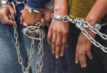 नकली सफाई उत्पादों की बिक्री में दो अरेस्ट