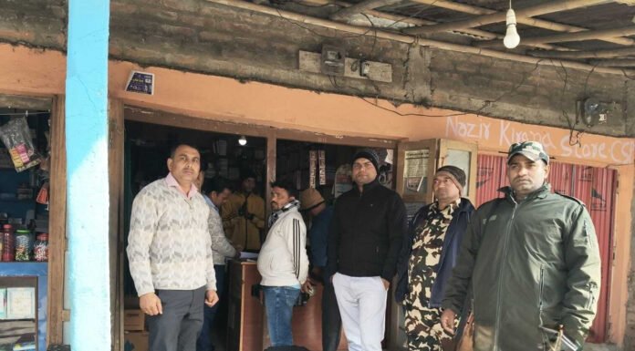 मेडिकल स्टोर में छापेमारी कर 78 प्रकार की दवाइयां जब्त