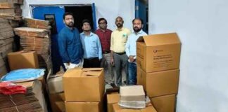 मेडिकल एजेंसी पर रेड कर अवैध चिकित्सा उपकरण जब्त