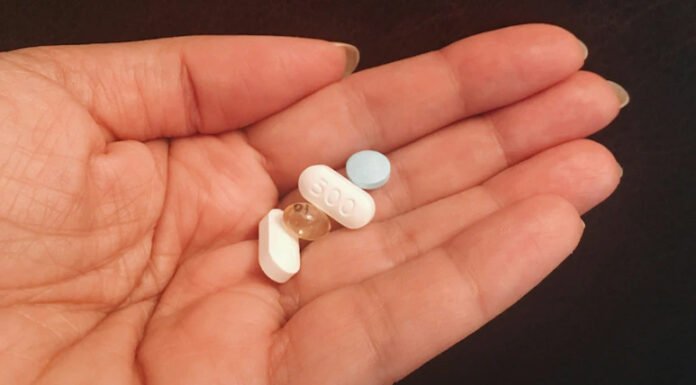 गुणवत्ताविहिन दवा निर्माता कंपनी और विक्रेता को सौंपा नोटिस