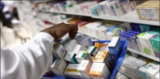 दवाइयां जीएसटी घटने के बाद भी महंगी, 10 प्रतिशत एमआरपी बढ़ी