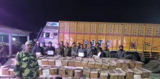 प्रतिबंधित नशीली दवा फेनसेडिल की 30,000 बोतलें जब्त