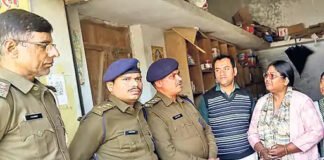 अवैध मेडिकल स्टोर पर रेड, दवा दुकानदार अरेस्ट