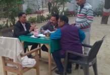 निजी क्लीनिक पर रेड कर नशीली और सरकारी दवाएं बरामद