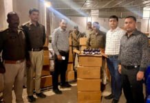 प्रतिबंधित नशीली कफ सिरप की 4800 बोतलें बरामद