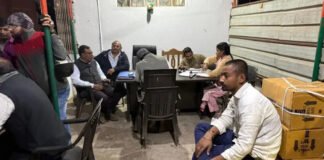 गोदाम पर रेड कर नशीली दवाओं का जखीरा बरामद किया