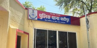 ब्रांडेड कंपनी के नाम की नकली टेबलेट का स्टॉक जब्त