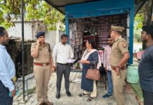 मेडिकल स्टोर पर रेड, प्रतिबंधित दवाएं जब्त