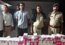 कॉस्मेटिक दुकानों पर रेड, नकली हेयर रिमूवल क्रीम की खेप जब्त