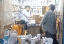 दवा मार्केट में छापेमारी से कई मेडिकल स्टोरों के शटर बंद