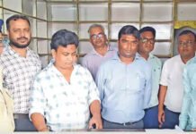 अवैध मेडिकल स्टोर में छापेमारी, 80 प्रकार की दवाएं जब्त