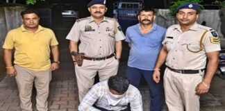 ड्रग कंट्रोलर बनकर फार्मा कंपनियों से ठगी