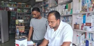 प्रतिबंधित दवा बिक्री की शिकायत पर 2 मेडिकल स्टोर पर रेड