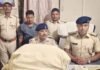 नशीली गोलियों के साथ सीमा पर तस्कर गिरफ्तार