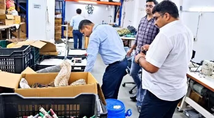 फूड सप्लीमेंट प्रतिष्ठानों पर रेड कर 27 लाख का माल जब्त