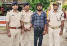 दवा दुकान पर रेड, 9 लाख की नशीली दवाएं जब्त