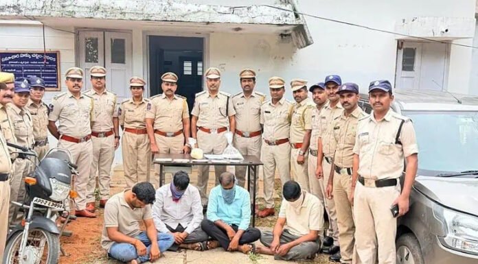 नशीली दवा अल्प्राज़ोलम की तस्करी पकड़ी, 4 अरेस्ट