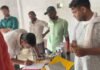 कैंसर के नाम पर फर्जी इलाज का भंडाफोड़, आरके फार्मेसी पर रेड