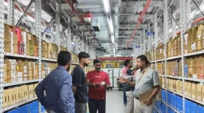 अमेजन के बिना लाइसेंस वाले गोदामों पर रेड, 4 लाख की दवाएं जब्त