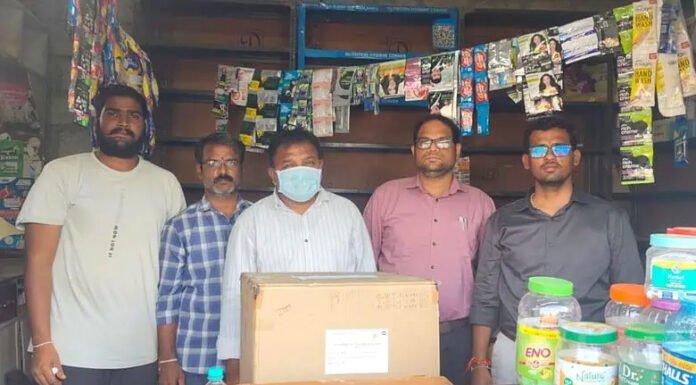लाइसेंस बगैर चल रहे मेडिकल स्टोर पर रेड, स्टॉक जब्त किया