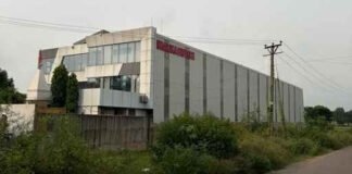 अवैध फार्मा परिसर में रेड कर नशीली दवा टैपेंटाडोल जब्त