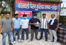 मेडिकल स्टोर पर रेड कर नशीली दवाइयां जब्त