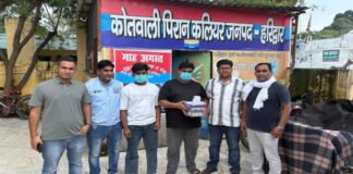 मेडिकल स्टोर पर रेड कर नशीली दवाइयां जब्त