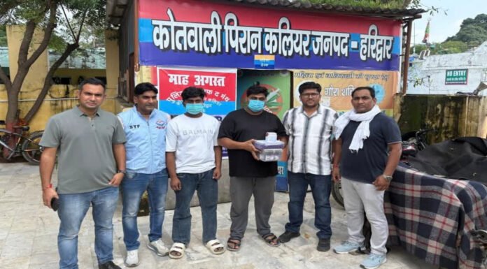 मेडिकल स्टोर पर रेड कर नशीली दवाइयां जब्त