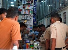 मेडिकल स्टोर्स पर रेड के दौरान रिकॉर्ड में मिली खामियां मेडिकल स्टोर्स