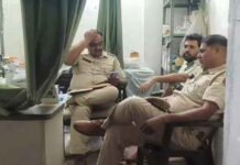 निजी क्लीनिक पर छापेमारी में मिली सरकारी नशीली दवाएं