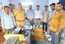 चिकित्सा डिग्री के बिना इलाज करते पकड़ा फर्जी डॉक्टर