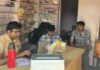 अवैध मेडिकल स्टोर पर छापामारी कर दवा व रिकॉर्ड जब्त