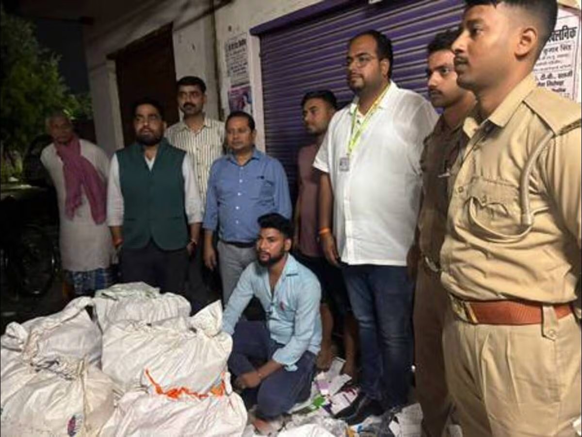 अवैध मेडिकल स्टोर सील कर 113 प्रकार की दवाएं जब्त