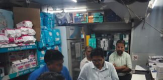 प्राइवेट अस्पतालों की फार्मेसी को बंद करने के आदेश दिए